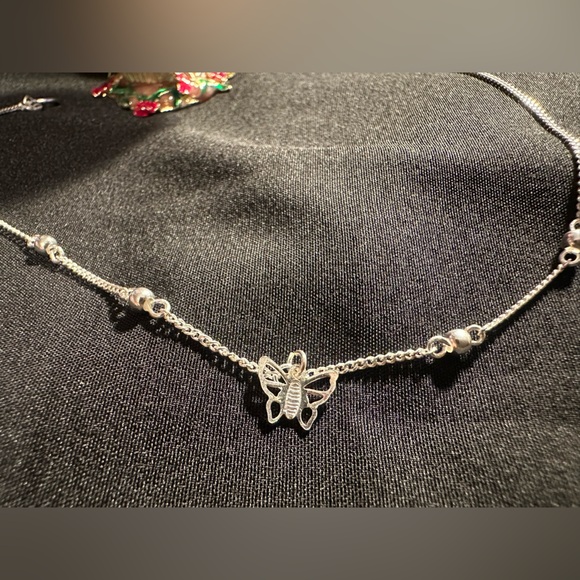 Butterfly Ankle Bracelet - Picture 7 of 7